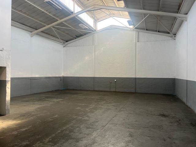 440  m² Industrial space in Sidwell photo number 2