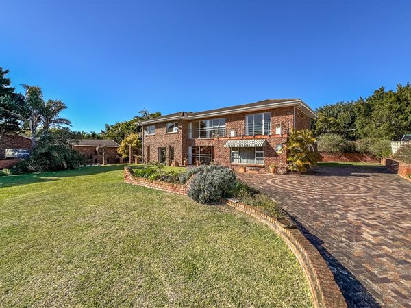 4 Bedroom House 4 Bedroom House