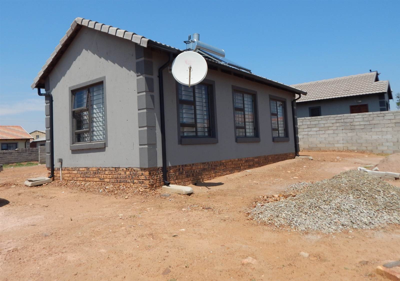 3 Bed House in Mohlakeng photo number 12