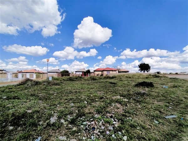 446 m² Land