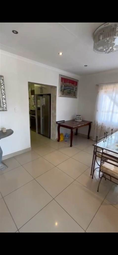 4 Bed House in Laudium photo number 15