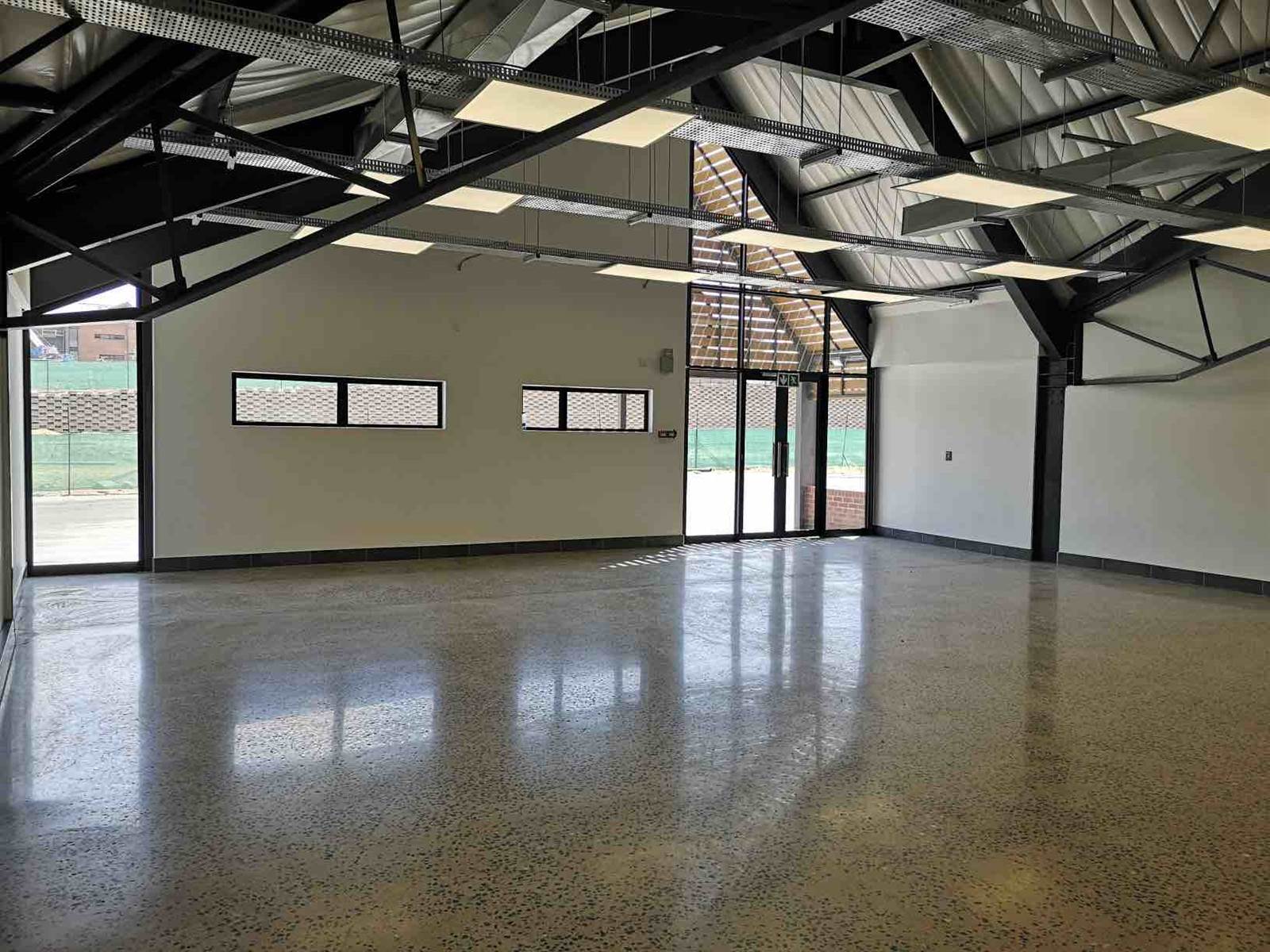 877  m² Industrial space in Kyalami photo number 1