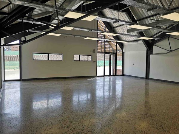 877  m² Industrial space in Kyalami