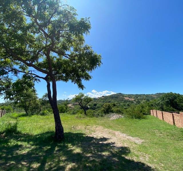 930 m² Land available in Sonheuwel photo number 2