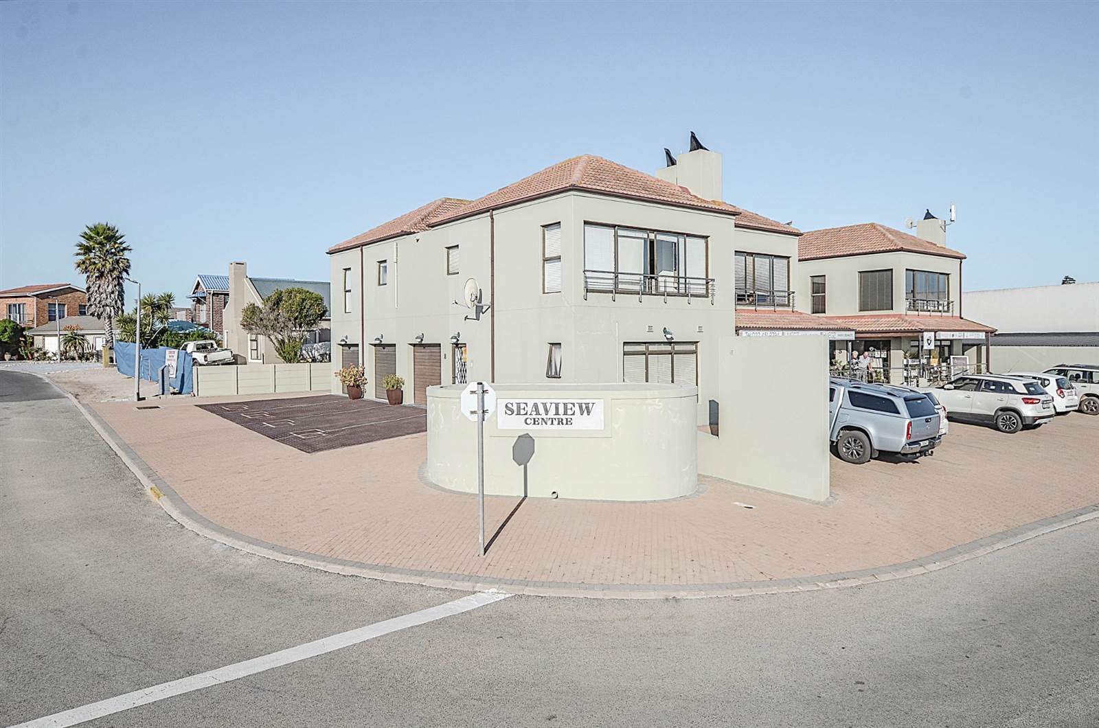 297  m² Commercial space in Yzerfontein photo number 2