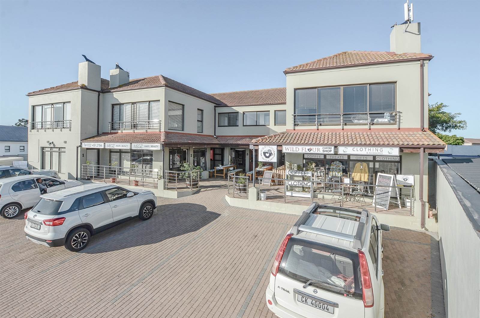 297  m² Commercial space in Yzerfontein photo number 1