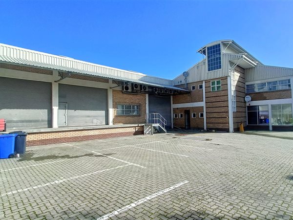 2 777  m² Industrial space