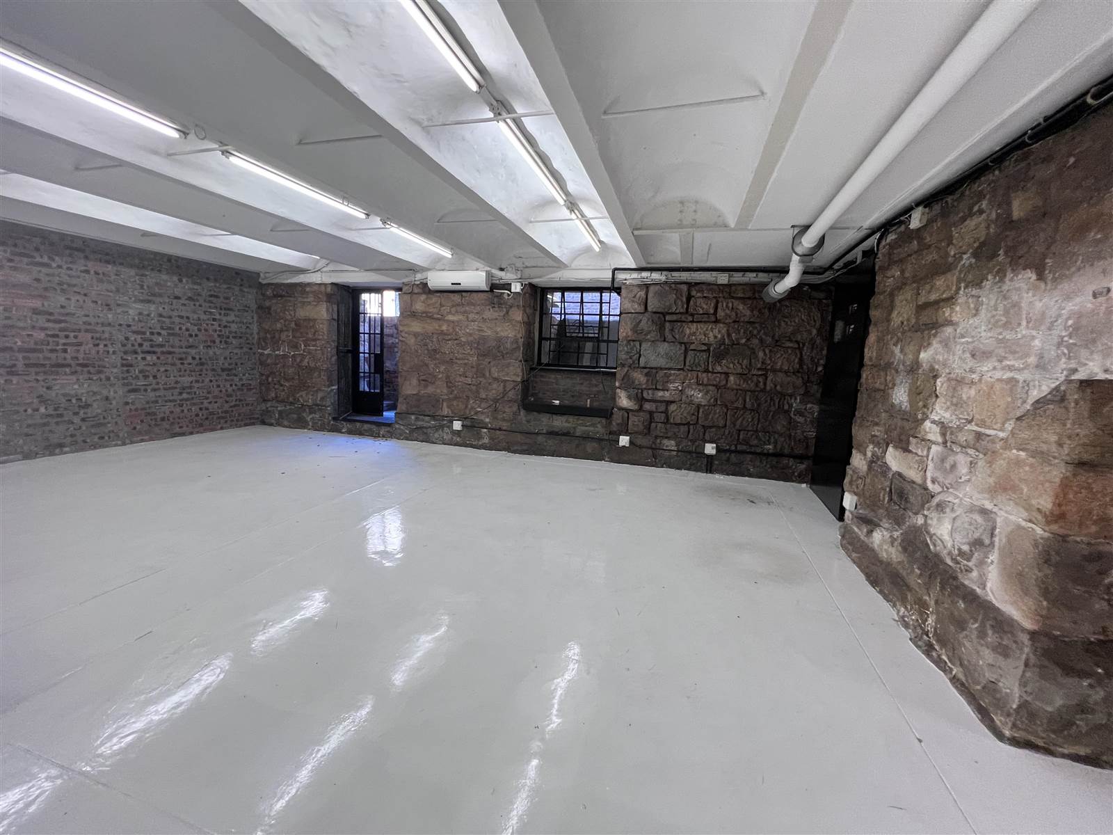 152  m² Commercial space in Woodstock photo number 10