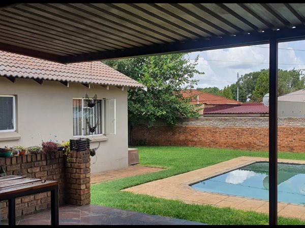 3 Bedroom House 3 Bedroom House