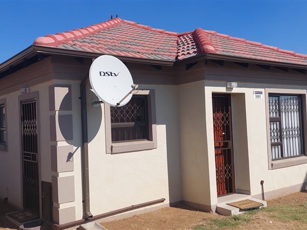 2 Bedroom House 2 Bedroom House