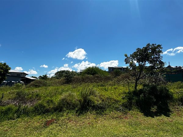 1 653 m² Land