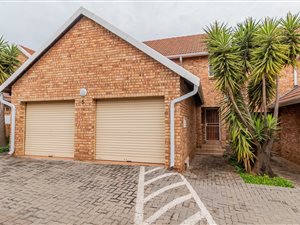 3 Bed Townhouse in Amberfield Heights