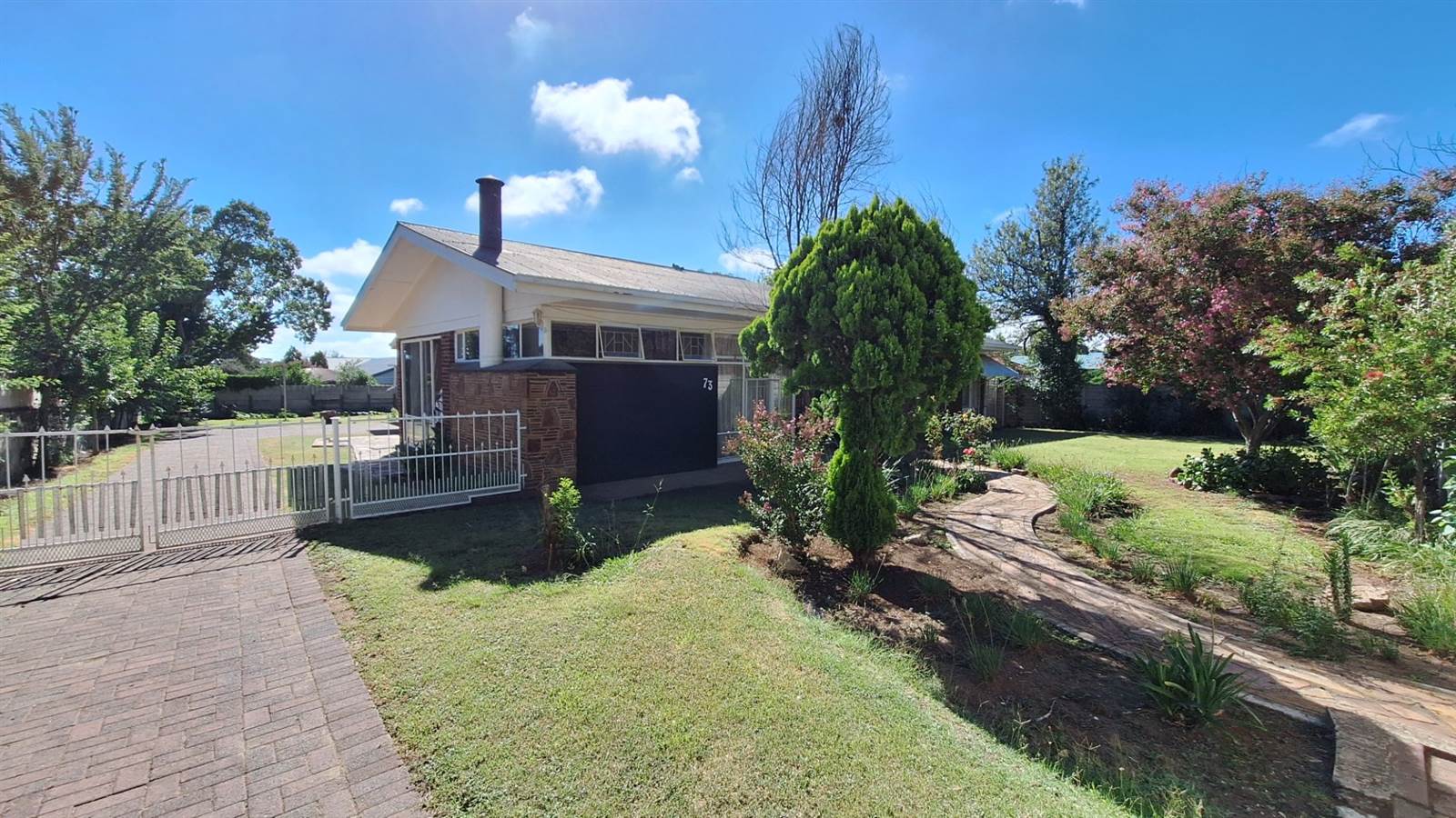 4 Bed House in Heilbron photo number 1