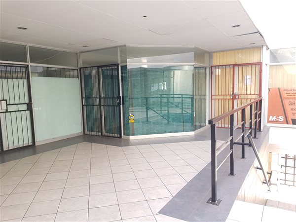 150  m² Commercial space in Klipfontein