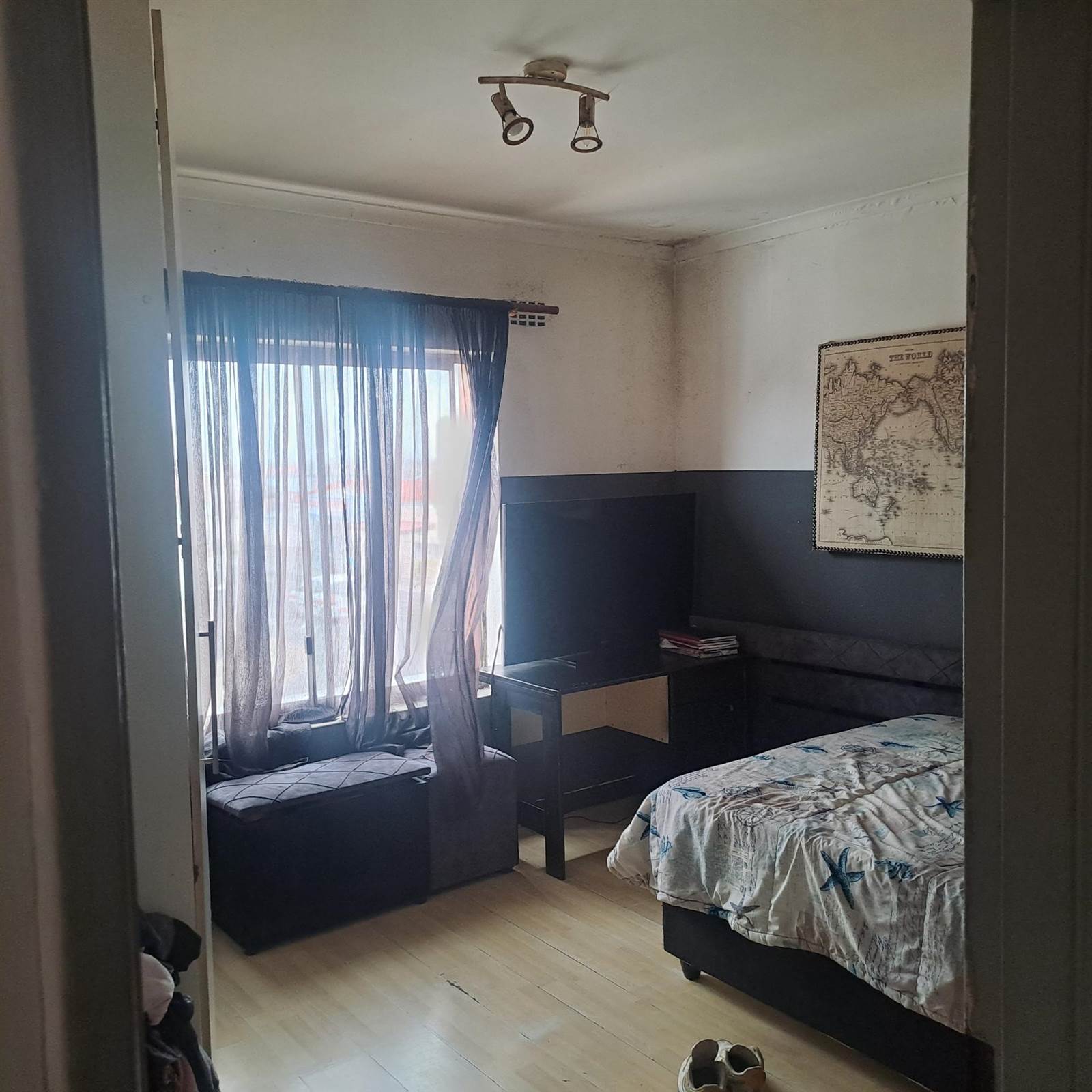 2 Bed Apartment in Pelikan Park photo number 9
