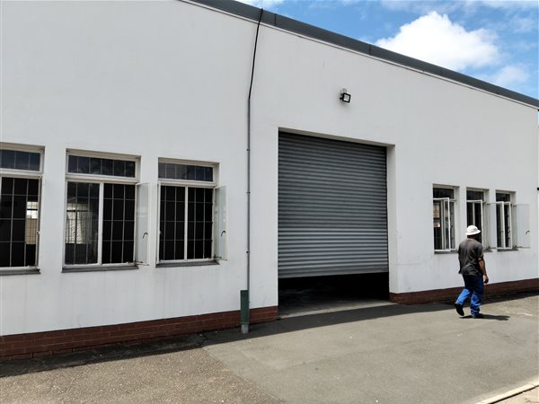 239  m² Industrial space