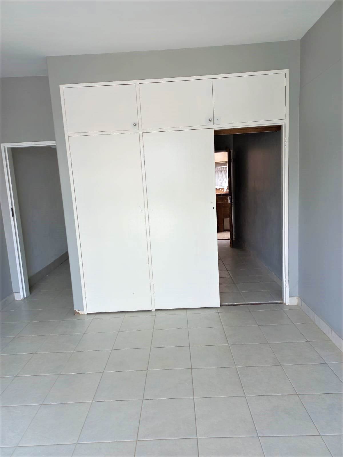 Bachelor apartment in Benoni Central photo number 8