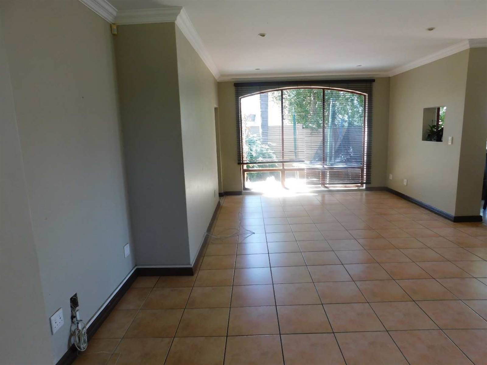 4 Bed House in Highveld photo number 2