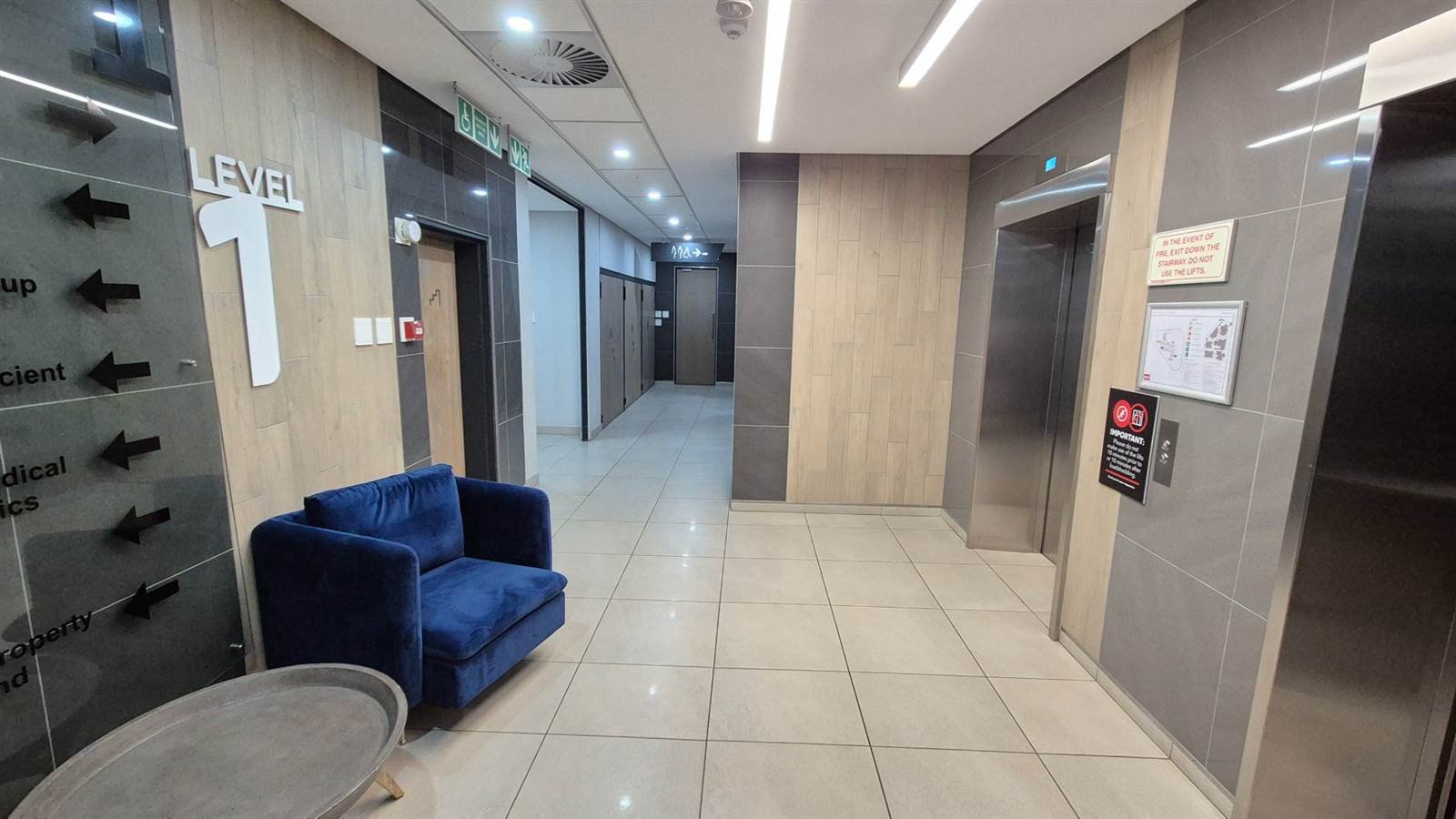 225  m² Office Space in Menlyn photo number 3