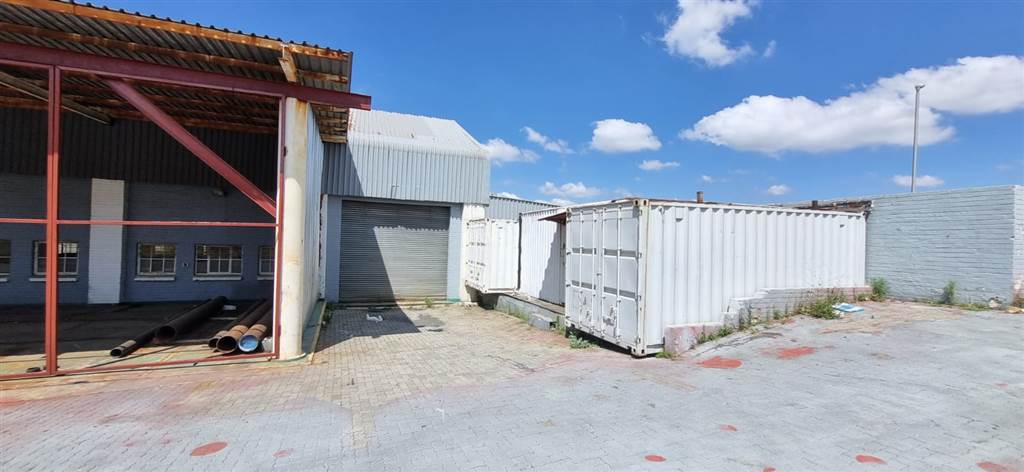 1500  m² Industrial space in Krugersdorp Central photo number 4