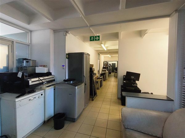 255  m² Office Space in Pinelands