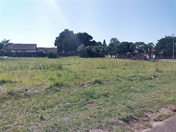 1651 m² Land available in Wild En Weide