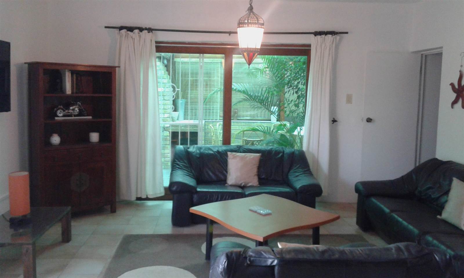 2 Bed Apartment in Yzerfontein photo number 2