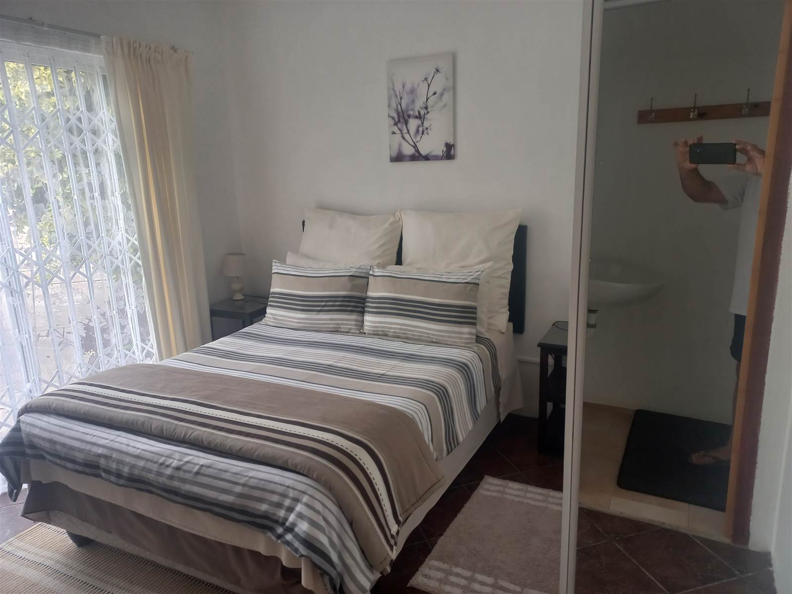 2 Bed Apartment in Yzerfontein photo number 6