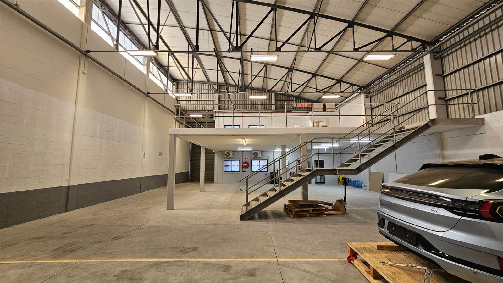 546  m² Industrial space in Airport Industria photo number 9