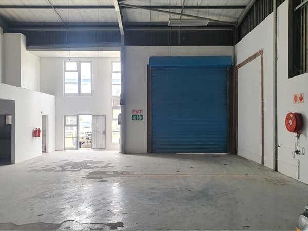 245  m² Commercial space