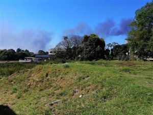 1030 m² Land available in Stanger Central