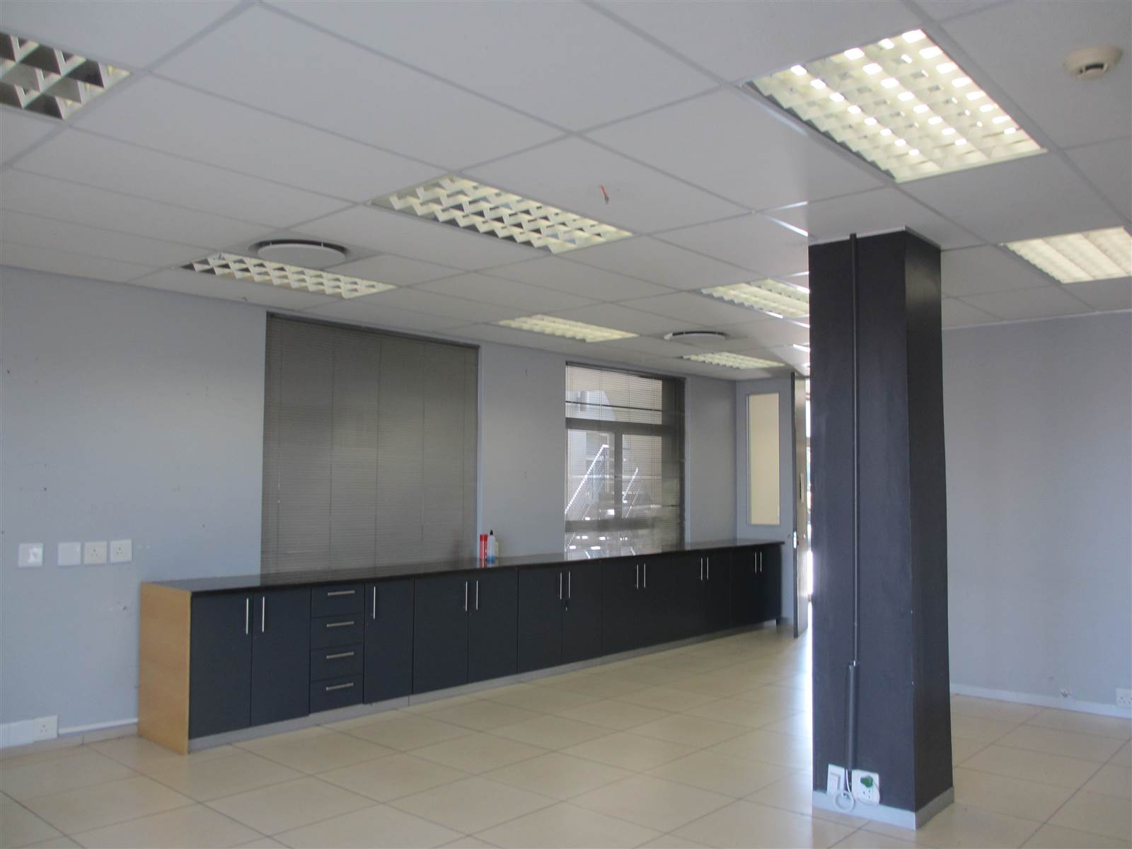 1033  m² Commercial space in Fourways photo number 11