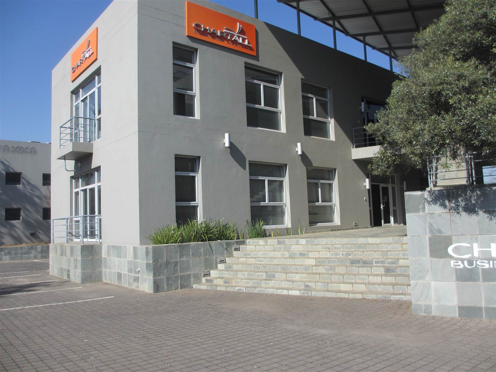 1033  m² Commercial space in Fourways photo number 2