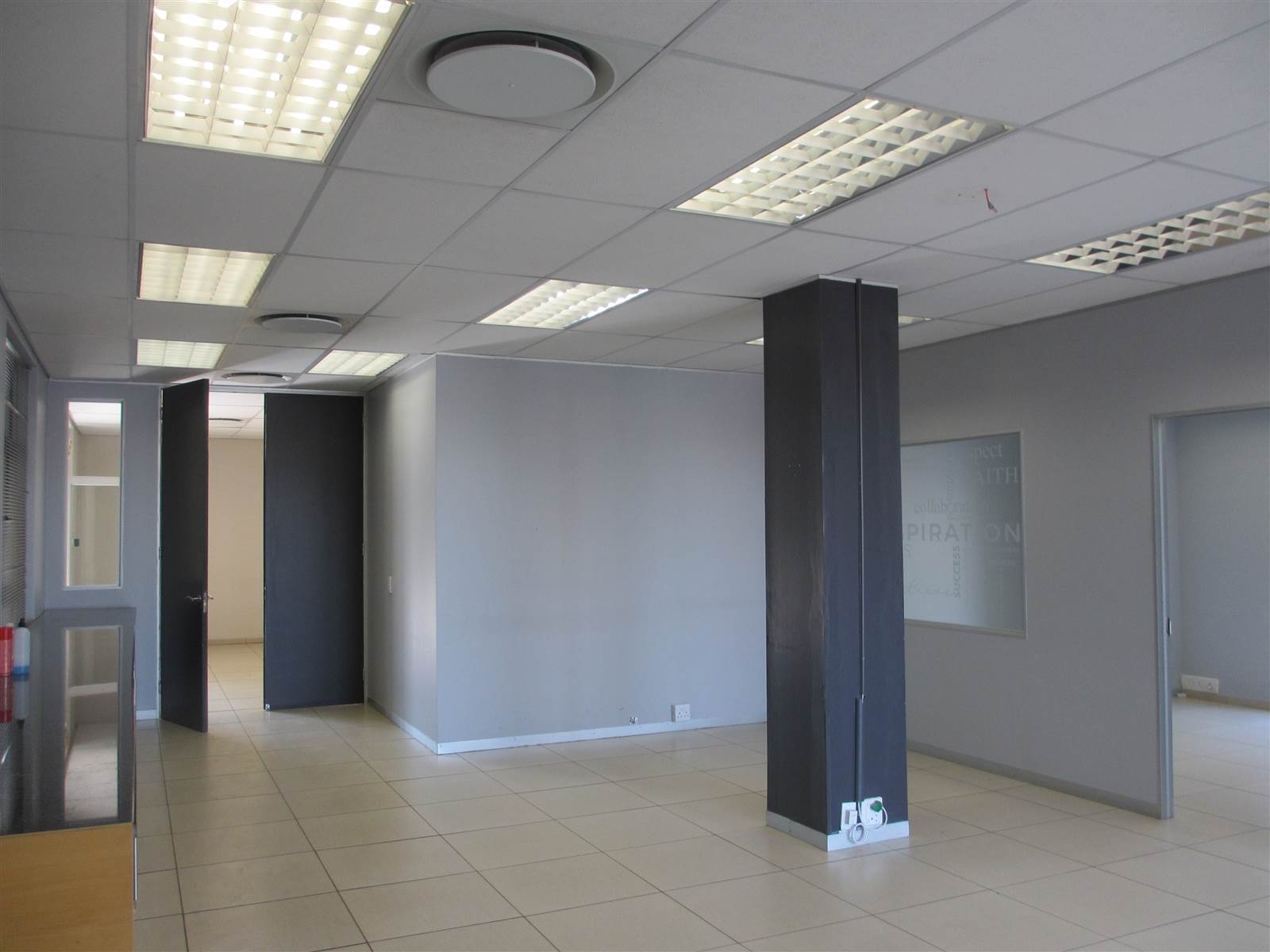 1033  m² Commercial space in Fourways photo number 10