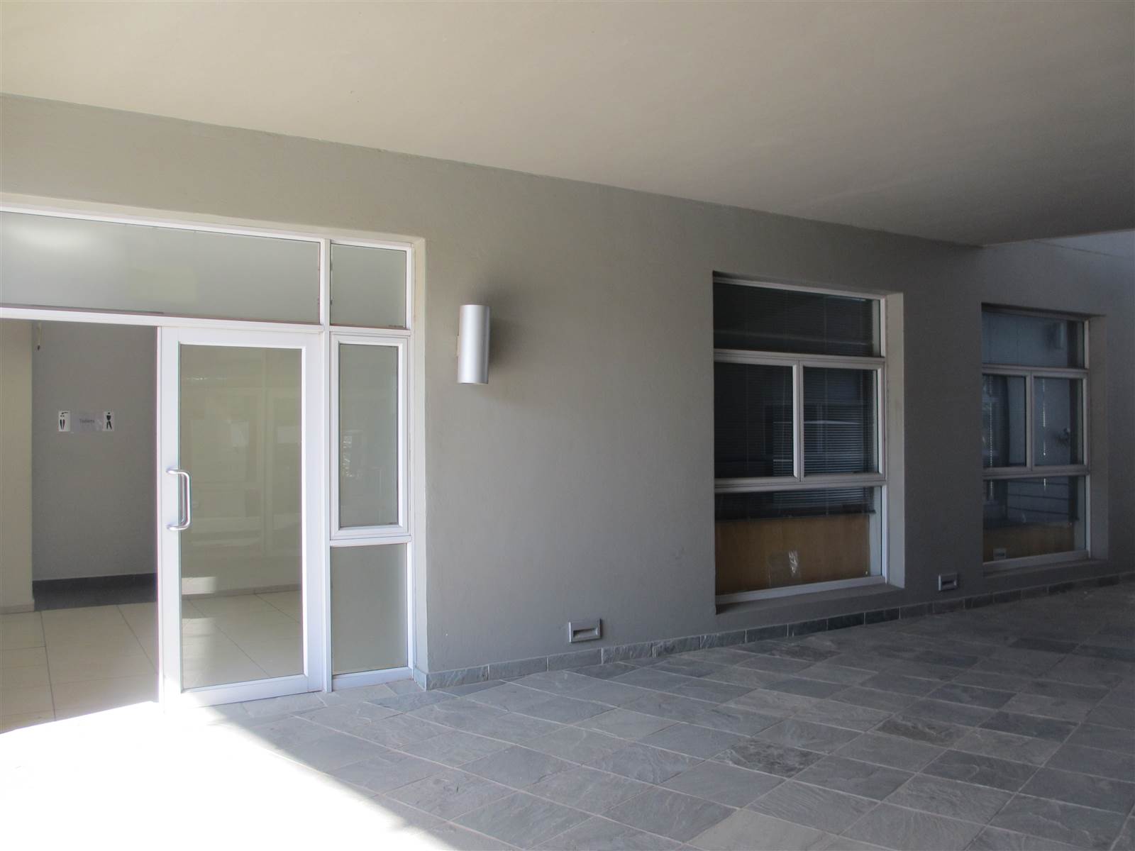 1033  m² Commercial space in Fourways photo number 21