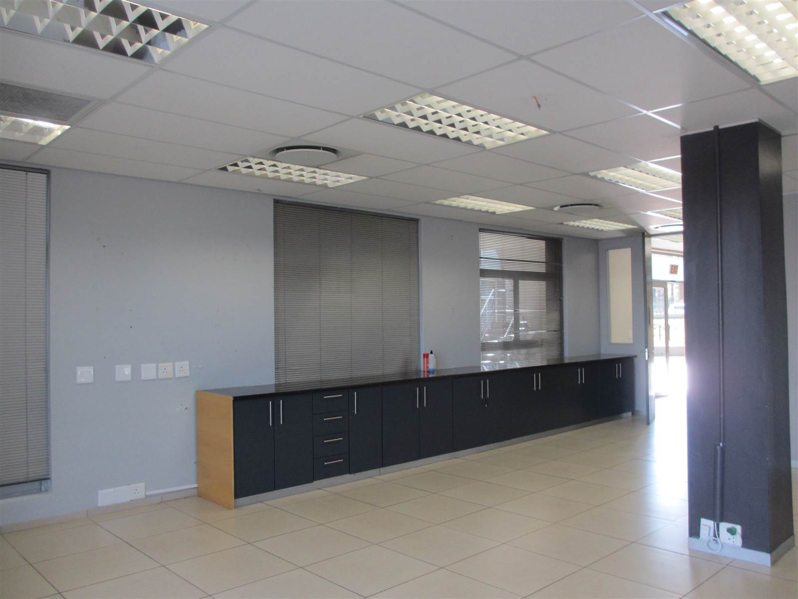 1033  m² Commercial space in Fourways photo number 18