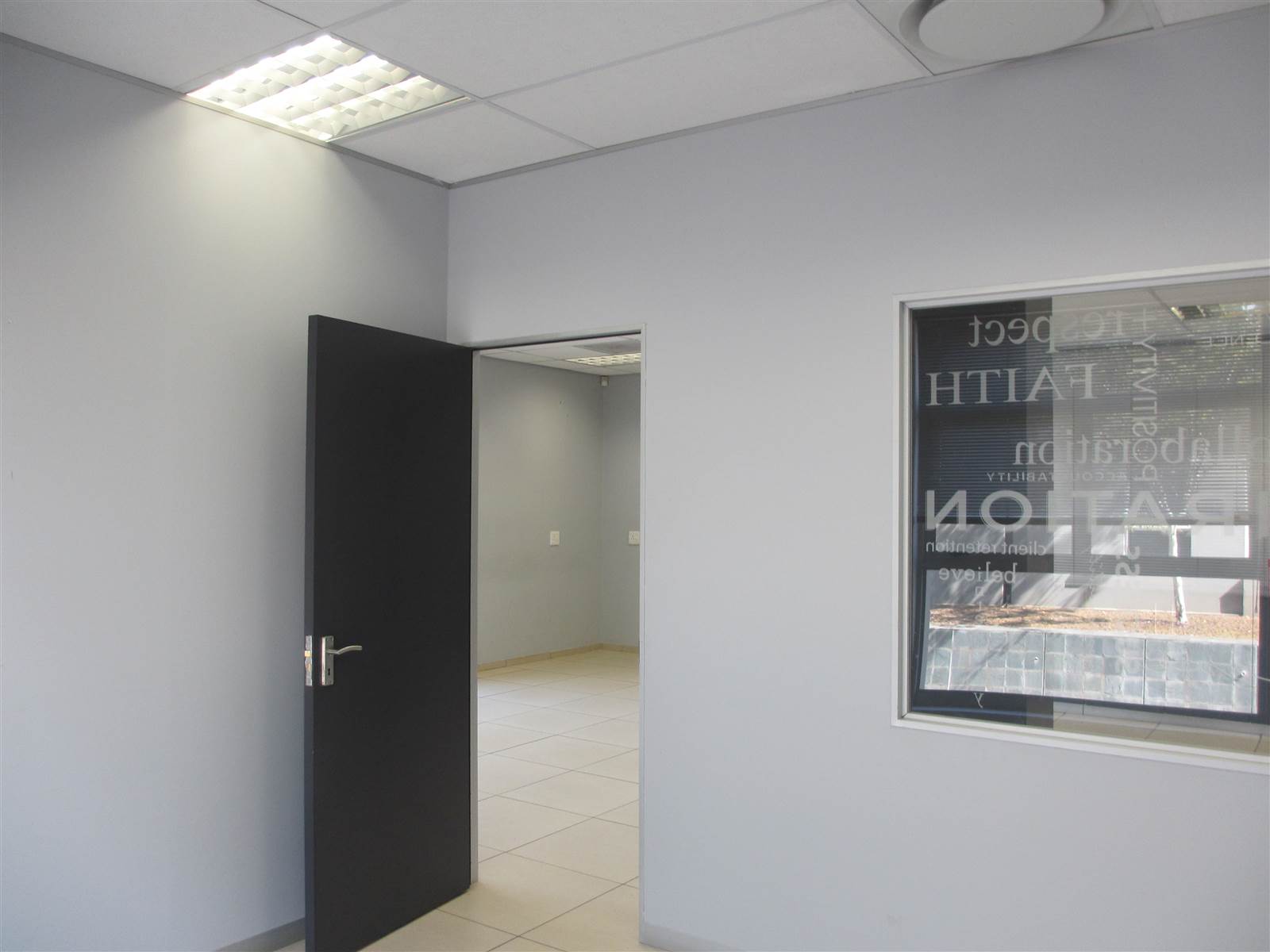 1033  m² Commercial space in Fourways photo number 16