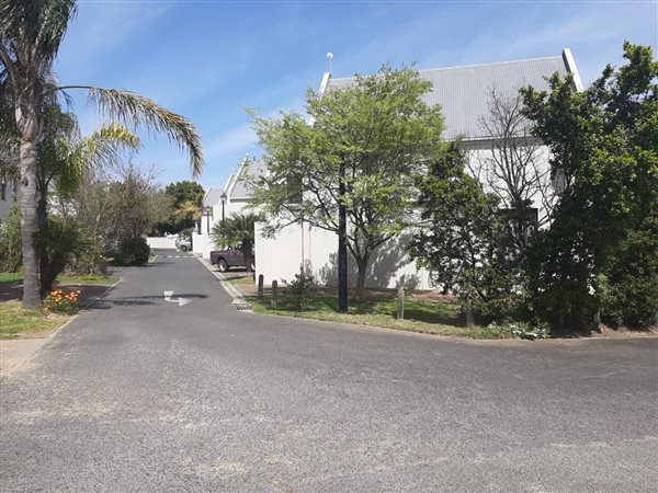 1 Bedroom Townhouse 1 Bedroom Townhouse