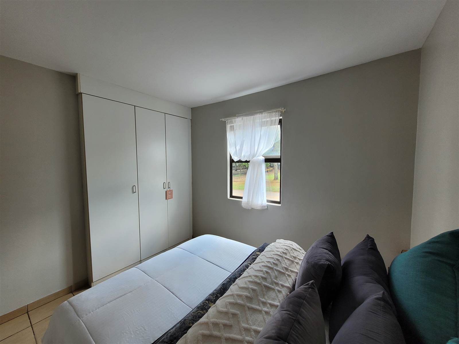 2 Bed Flat in Piet Retief photo number 9