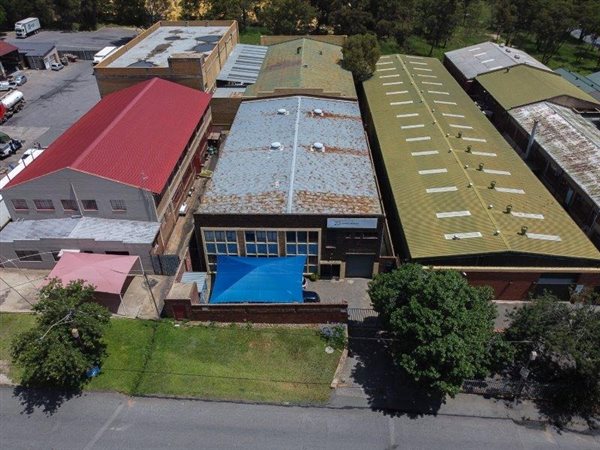 800  m² Commercial space in Chrisville