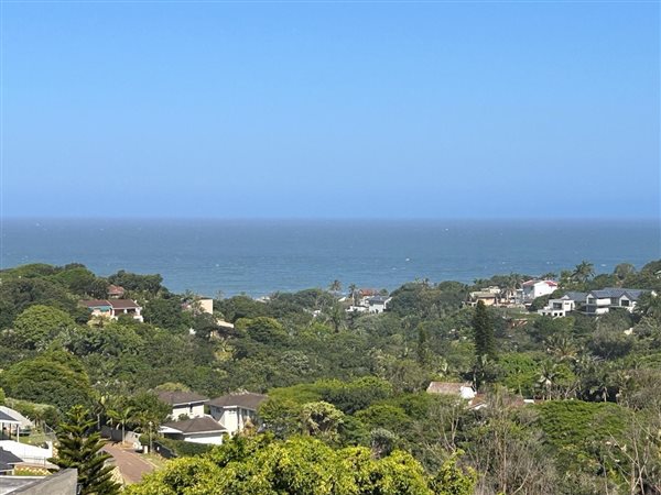 1057 m² Land available in Salt Rock