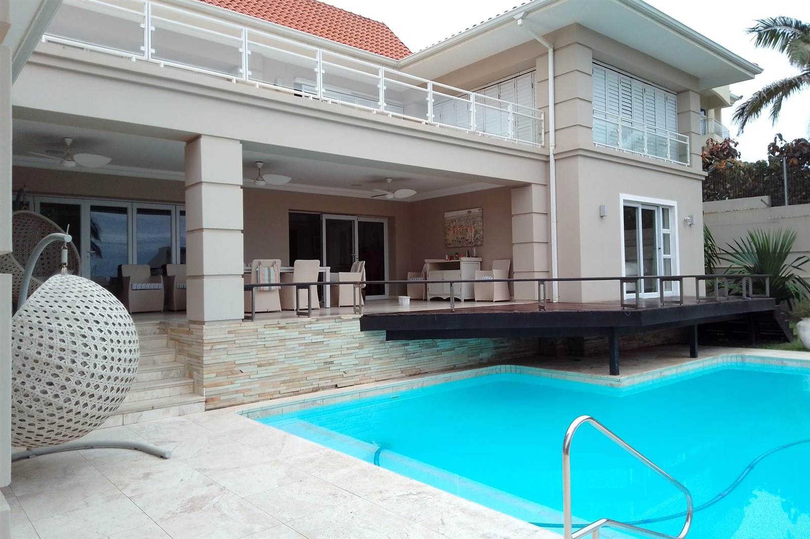 4 Bed House in Umhlanga Rocks photo number 10