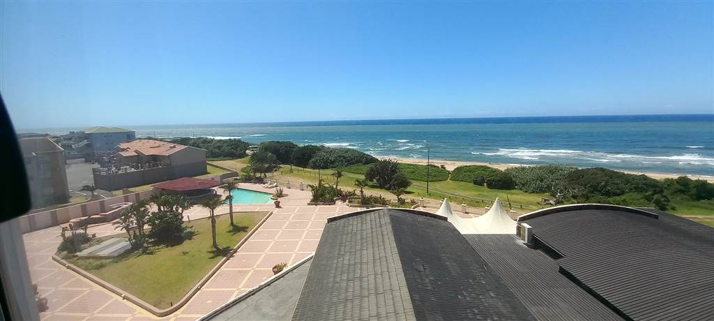 3 Bed Apartment in Port Shepstone photo number 16