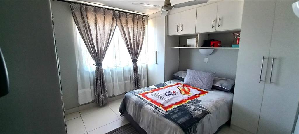 3 Bed Apartment in Port Shepstone photo number 15