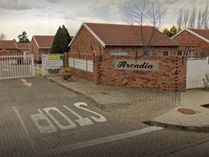 2 Bed Townhouse in Universitas