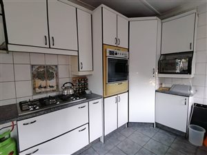 4 Bed House in Casseldale