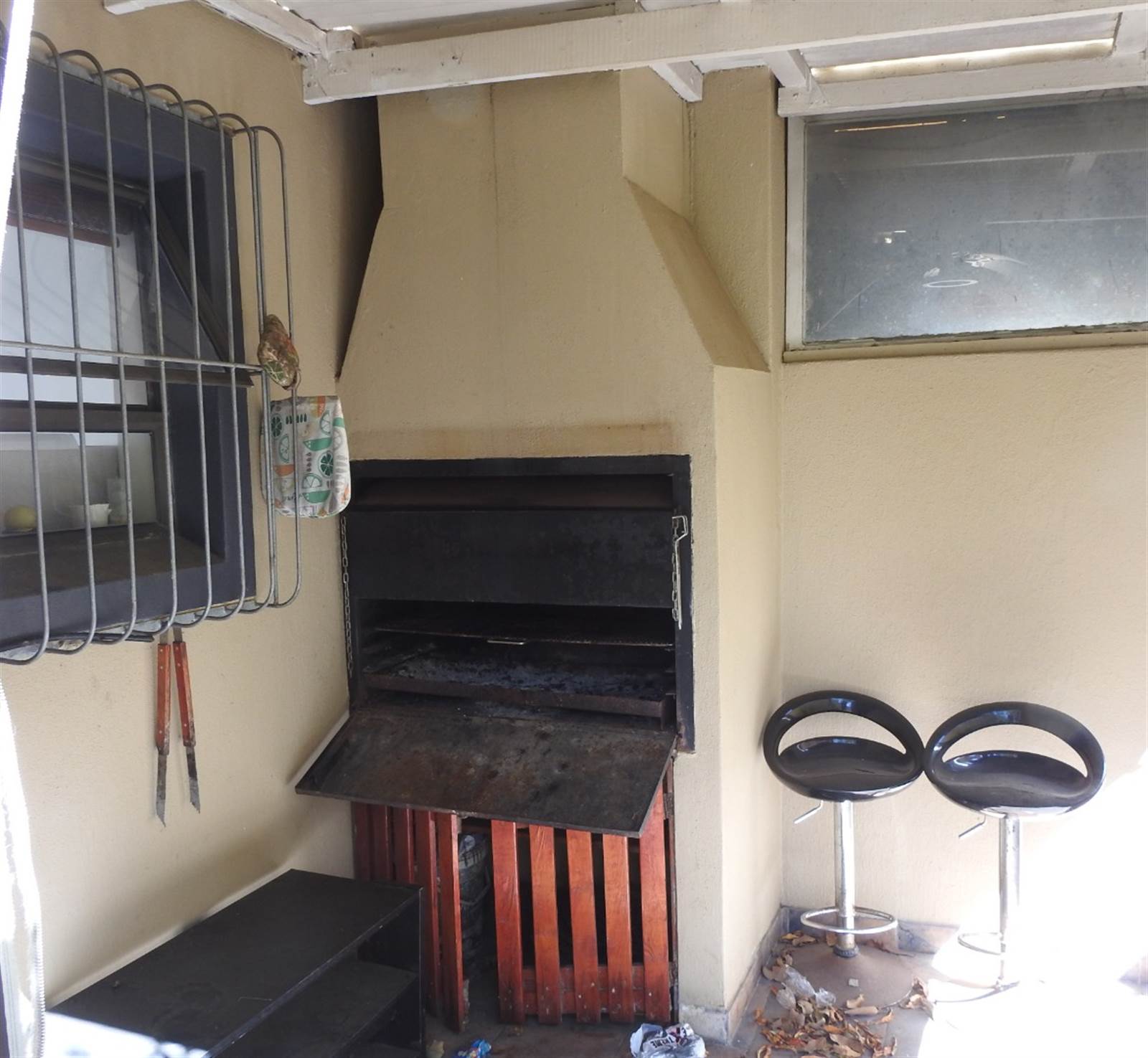 2 Bed Apartment in Humansdorp photo number 6