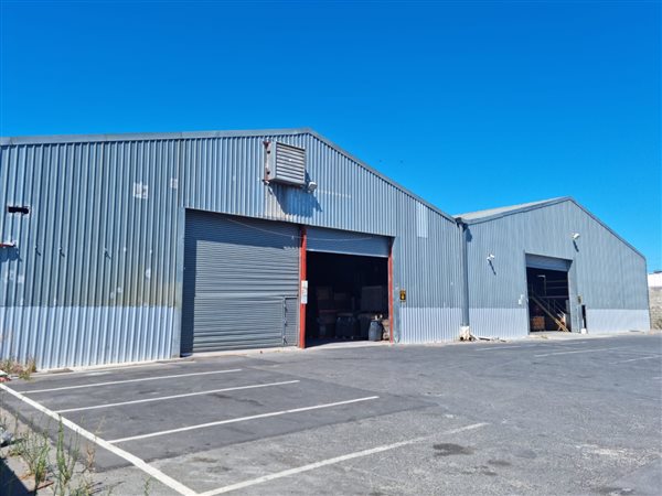 1 500 m² Industrial space 1 500 m² Industrial space