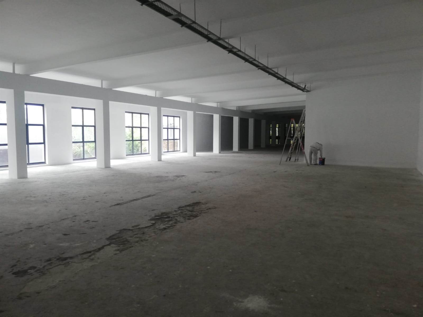 686  m² Office Space in Claremont photo number 1