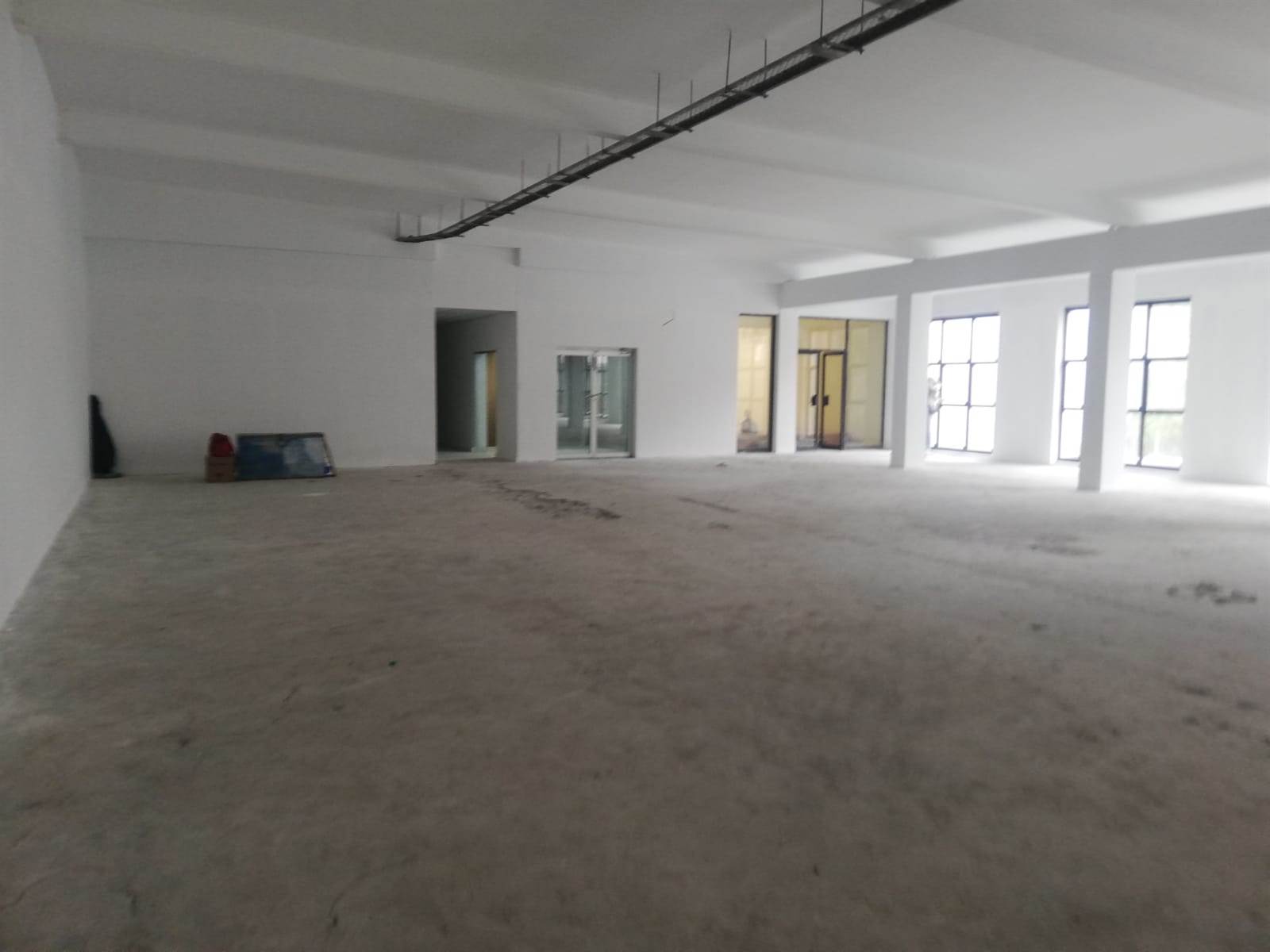 686  m² Office Space in Claremont photo number 4